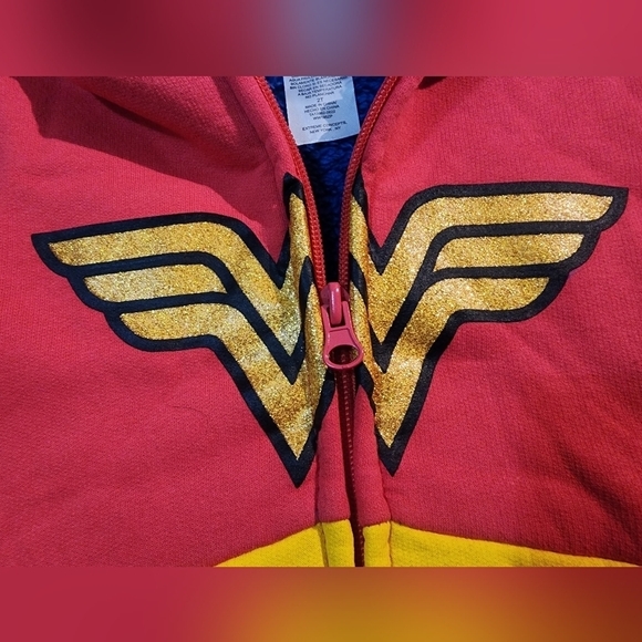 NWT. DC Wonder Woman Infant/Toddler 2t Girls Zip Up Hoodie - Picture 3 of 5